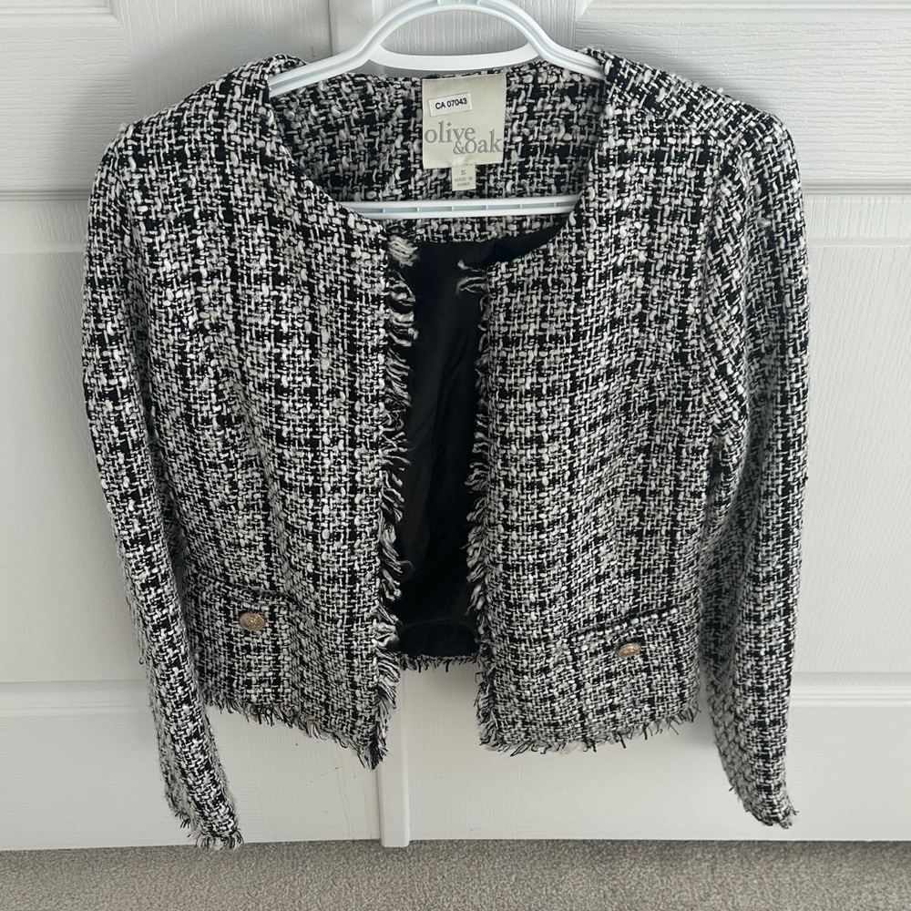 Olive & Oak Black and White Textured Blazer